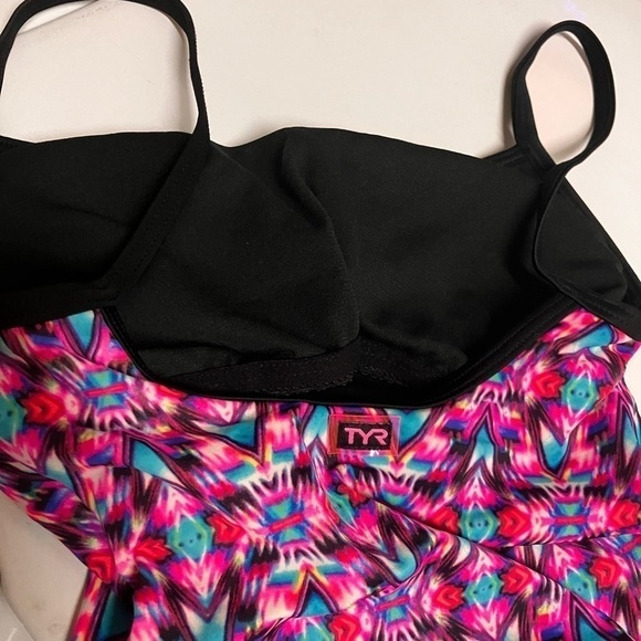 TYR Durafast One Piece Swimsuit in Pink Blue Aztec Size Medium Womens Padded Bra - Picture 3 of 5